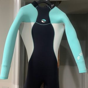 Bare Nixie wetsuit NWOT
